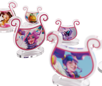 GG : Altered : Premium Hero Standees - Lyra